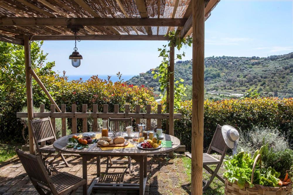 Uliveto Saglietto Agriturismo A Poggi Apartments Imperia Εξωτερικό φωτογραφία