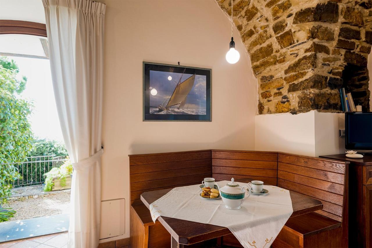Uliveto Saglietto Agriturismo A Poggi Apartments Imperia Εξωτερικό φωτογραφία